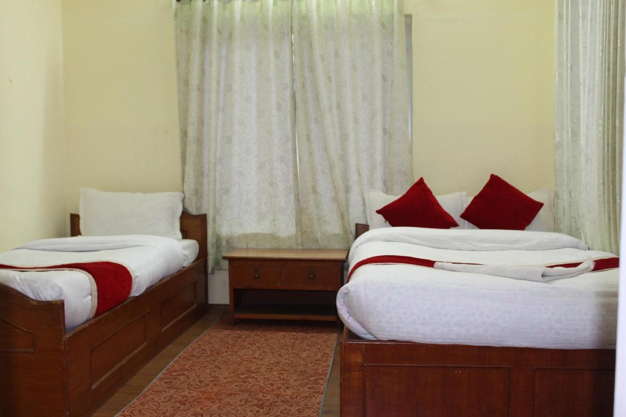 Hotel Snow Leopard Покхара Екстер'єр фото